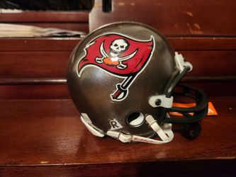 Buccaneers Mini Throwback Helmet