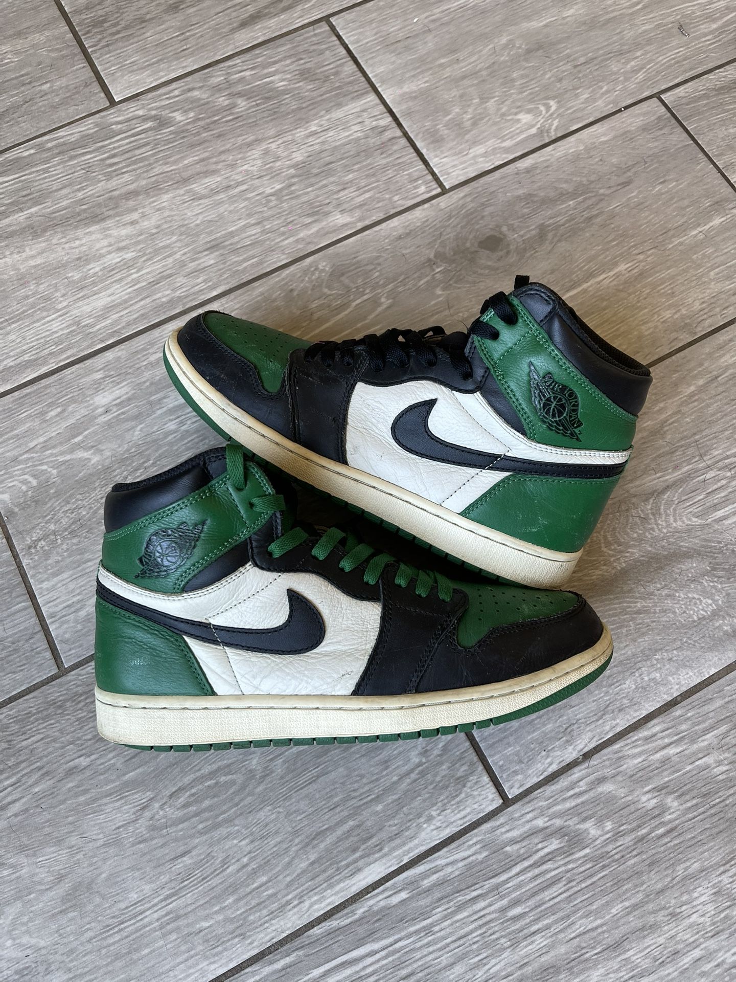 Jordan 1 Pine Green 1.0 Size 10
