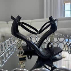 Yves Saint Laurent Heels