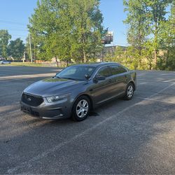 2016 Ford Taurus