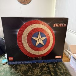 Captain America Shield (LEGO)