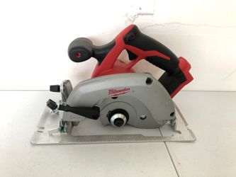 Milwaukee M18 18-Volt Lithium-Ion Cordless 6-1/2 in. Circular Saw (Tool-Only)