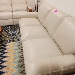 100% Leather Sofas On Clearance 