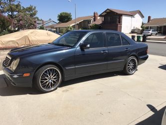 02' Mercedes Benz e320
