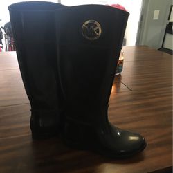MK Rain Boots
