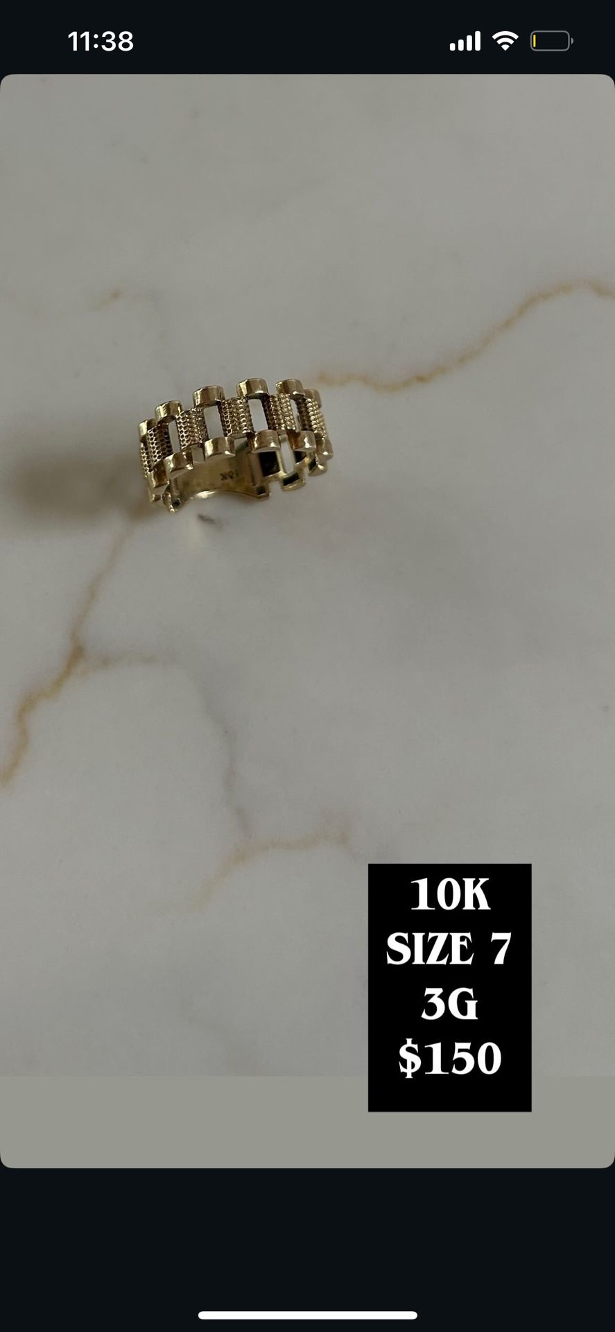 10k Gold Ring. 