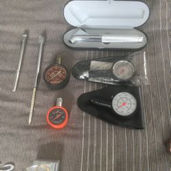 Porsche Tire Gauges