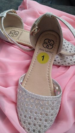 Girl shoes