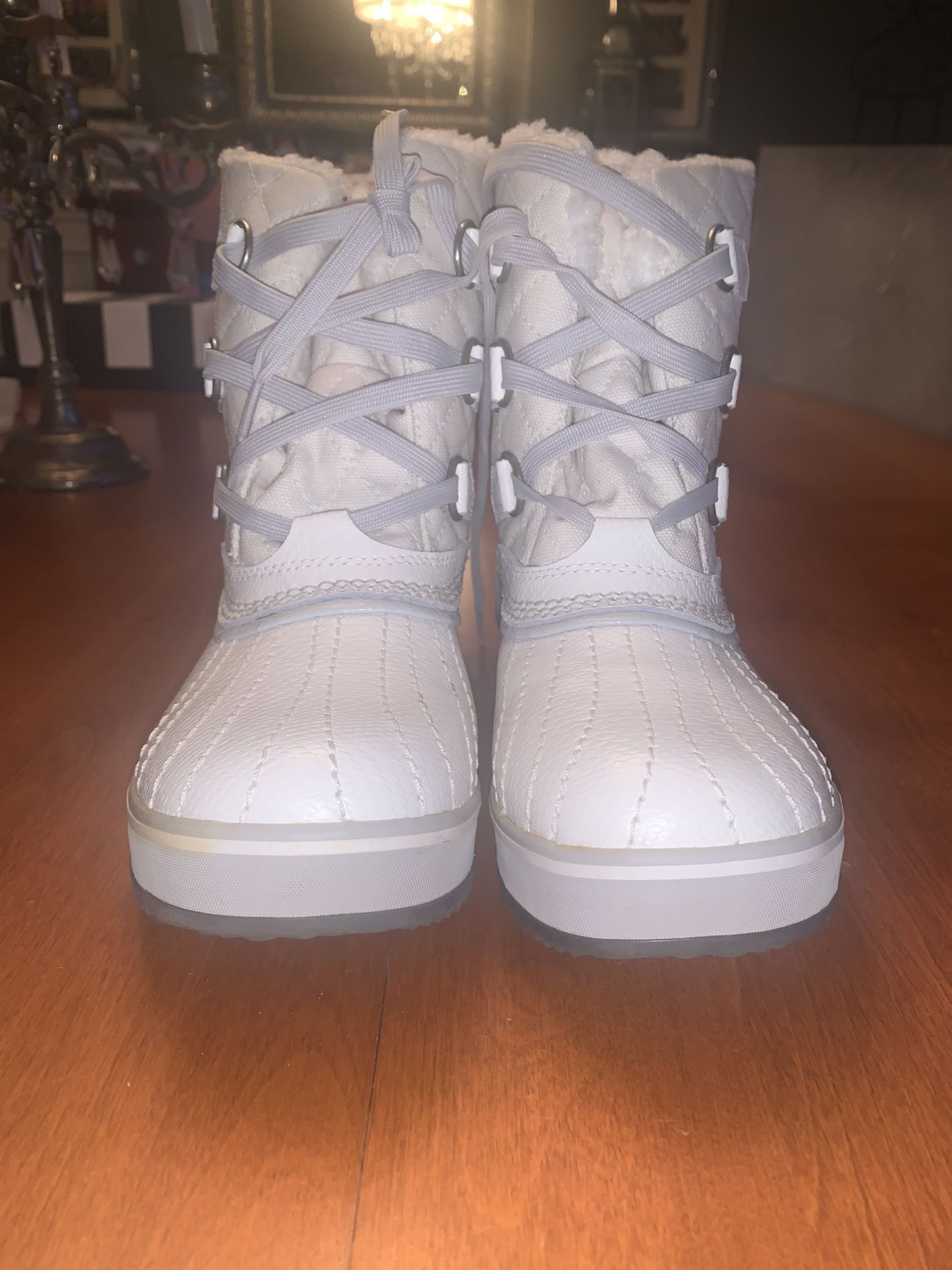 White/Light Gray Sorel Snow Boots Size 8. New with Box!