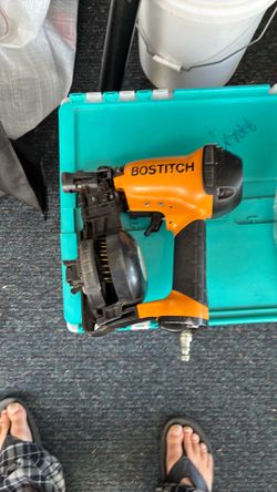 Roofing coil nailer