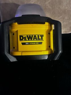 Dealt 20V Cordless light