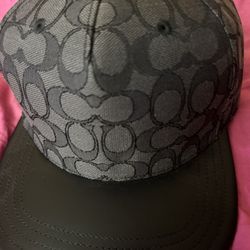 Coach Signature Jacquard Hat 