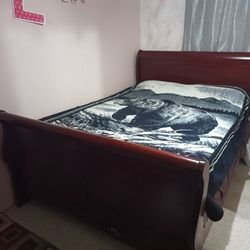 Queen Size Bedroom Set 