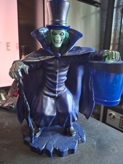 Hatbox Ghost Sipper