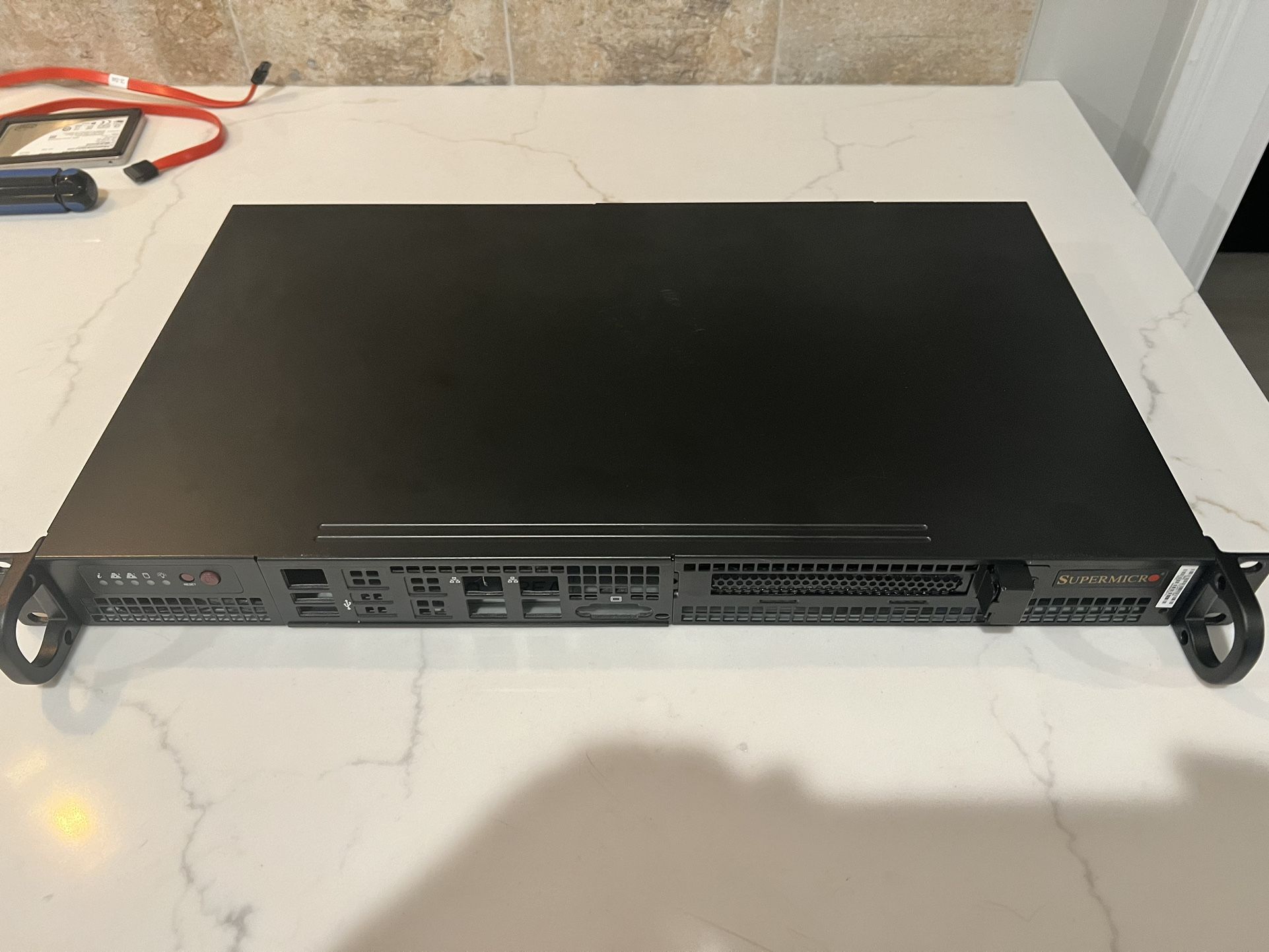 Supermicro Super Chassis CSE-505-203B Short-depth 1U mini-ITX w/PSU