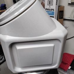 Pet Food Storage Container Gamma2 Vittles Vault Stackable 40 Lbs $20