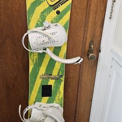 LibTech Skate Banana Snowboard With Bindings And Bag