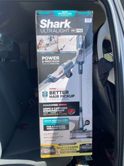 Shark Ultralight PetPro