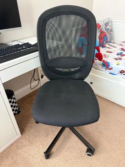 Office chair, black
