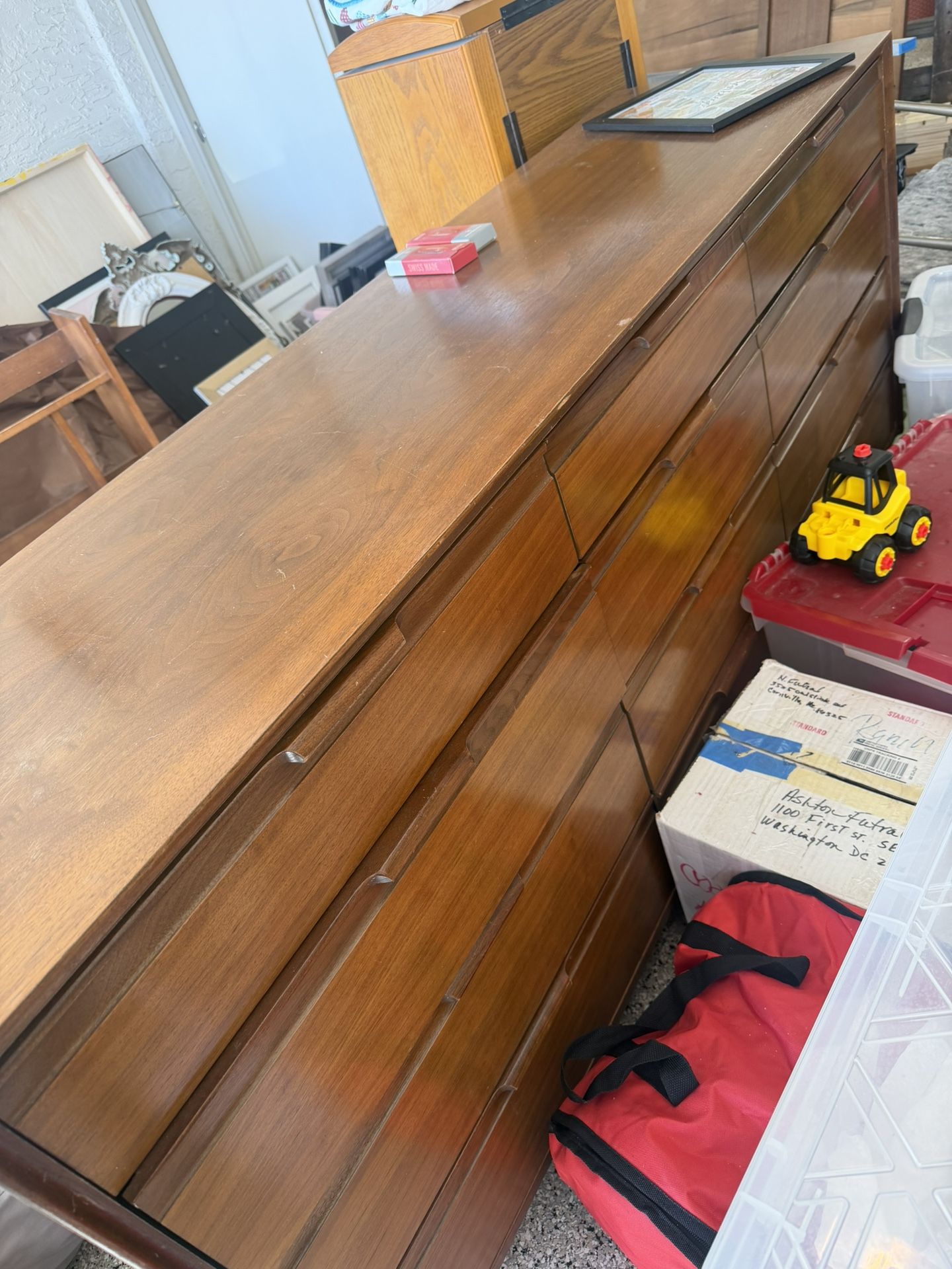 Mid Century 9 Drawer Dresser