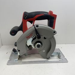 Milwaukee M18 Circular Saw 195277/15