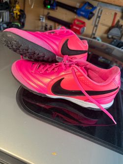 Nike Tiempo Ligera Pro Pink Mens Size 10