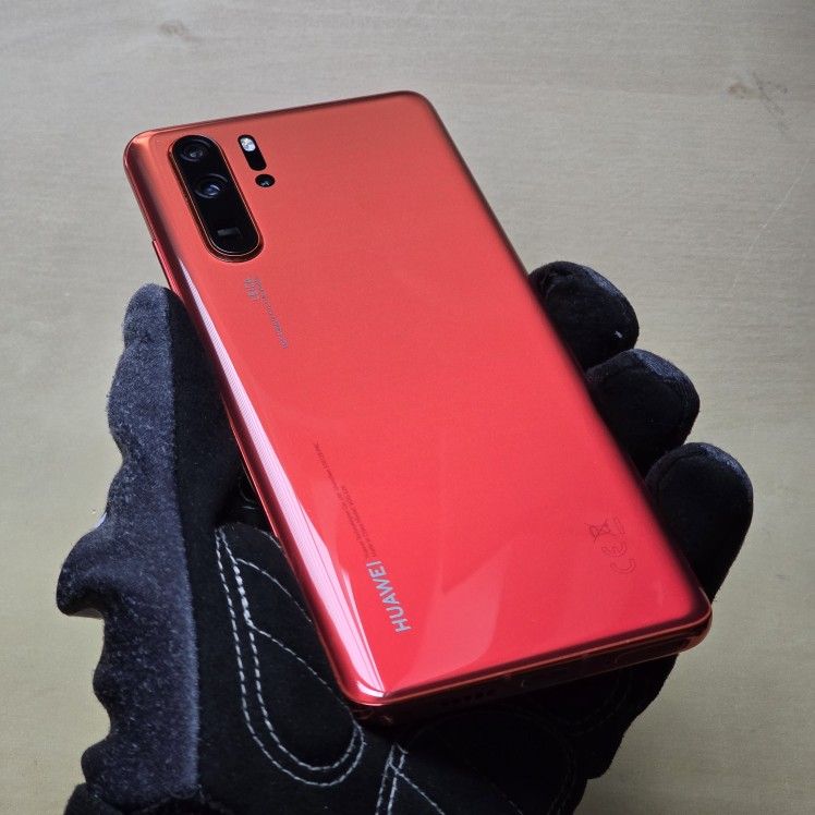 Huawei P30 Pro 512GB Unlocked (Some Dead Pixels)