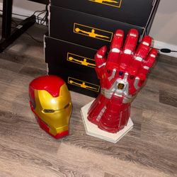 Avengers Endgame Encore Iron Man Infinity Gauntlet & Helmet Popcorn Bucket Set