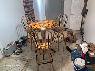 Custom Bar Table And Stools