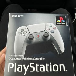 PlayStation 5 Controller 30 Anniversary 