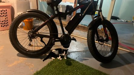 It’s used  Matt black from dj e https://offerup.co/faYXKzQFnY?$deeplink_path=/redirect/