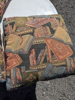 Pillows::couch, chairs