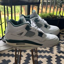 2024 Air Jordan  4 retro Oxidized green / size 9.5