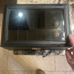 Jewelry box