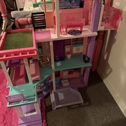 Barbie DreamHouse Playset 10 Play Areas, 75+ Furniture & Accessories, Lights & Sounds