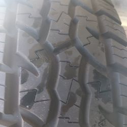 Tire 275/65r20