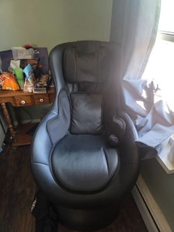 MASSAGE CHAIR