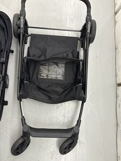 Even Flo 3 In 1 Stroller, Car Seat, Bassinet
