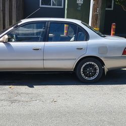 1996 TOYOTA COROLLA DX $2100 OBO