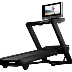 NordicTrack Commercial 2450 Treadmill- EXCELLENT 