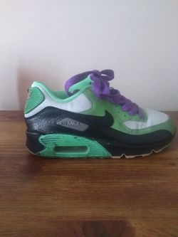 Nike shoes size 5Y