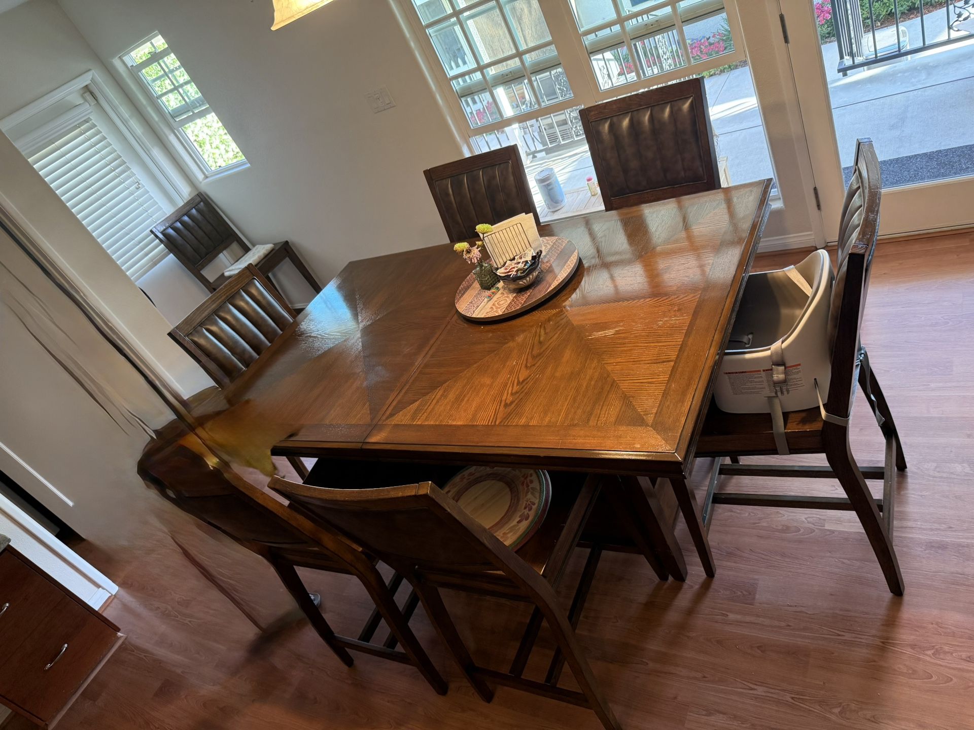 Dinning Room Table