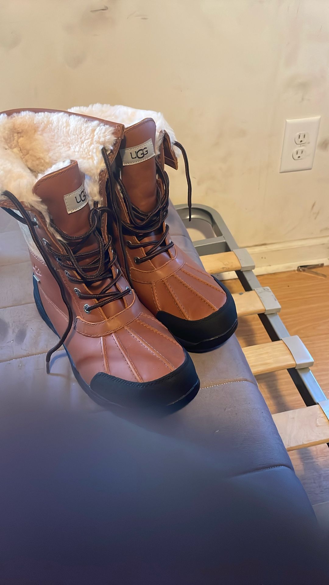 Men Ugg Boots Size 9