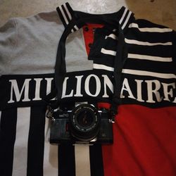 OLYMPUS omPC-DX Manual/Auto Camera w/35-70 mm lense