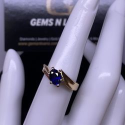 14K Oval sapphire ring 