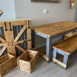 Pretty Table And Cabinet Set 