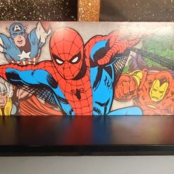 Marvel Comics Spider-Man  / Avengers Coat Hanger Wall Shelf