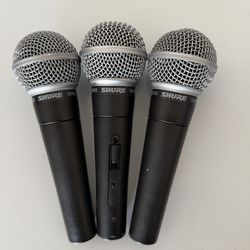 3 Shure SM58