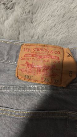 2 pairs of Levi men’s jeans W 36 L 32