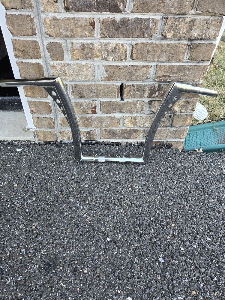 Harley Davidson 12in Chrome Handlebars And 14in Black Handlebars